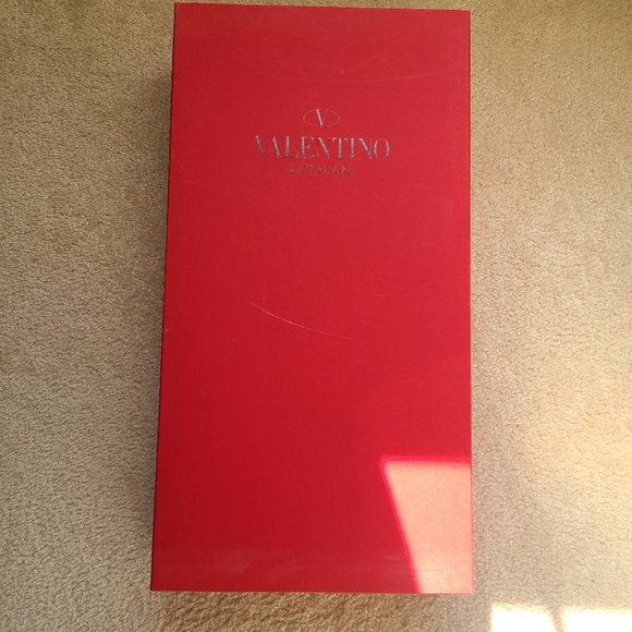 NWT Valentino Garavani Ruffle Knee Boot - Picture 5 of 16